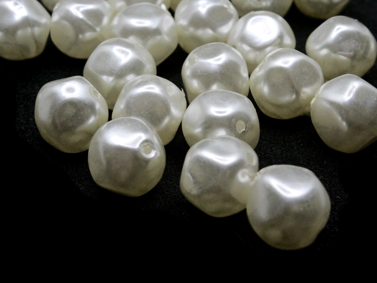 30 12mm White Round Nugget Vintage Cultura Pearls Plastic Pearl Beads